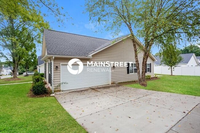 Photo - 3 Bedroom Pet-Friendly Home in HUNTERSVILL...