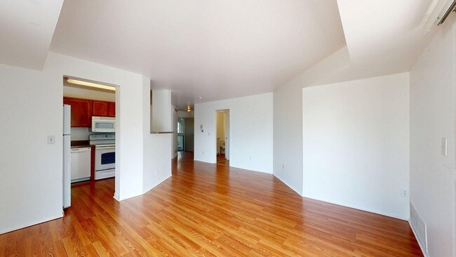 Photo - 2201 S Huron Pkwy Unit 1