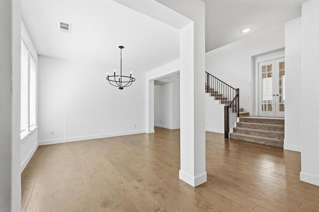 Photo - 922 Leola Ln