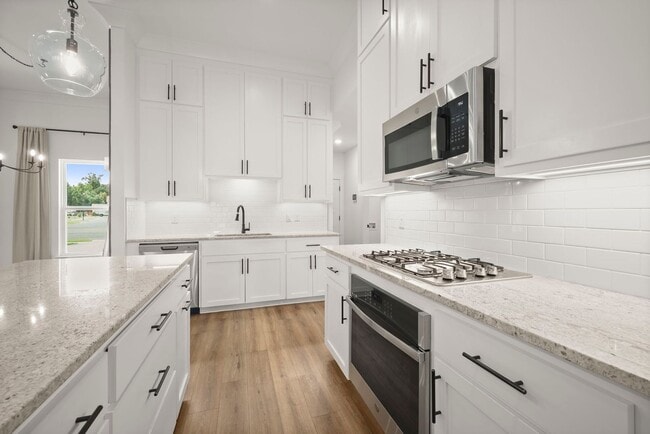 Photo - Beautiful 4-Bedroom Home in Parks at Water Oaks – Gonzales, LA