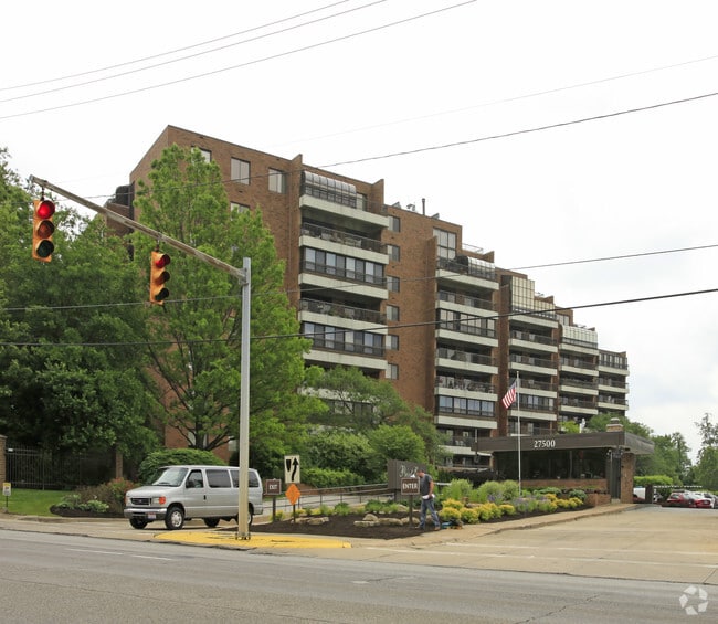 Foto principal - Point East Apartments