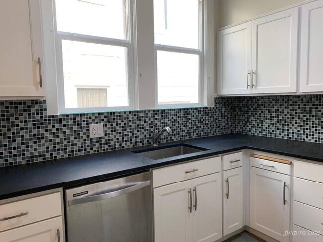 Photo - 780 30th Ave