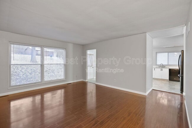 Photo - 19 Stone Mill Ln