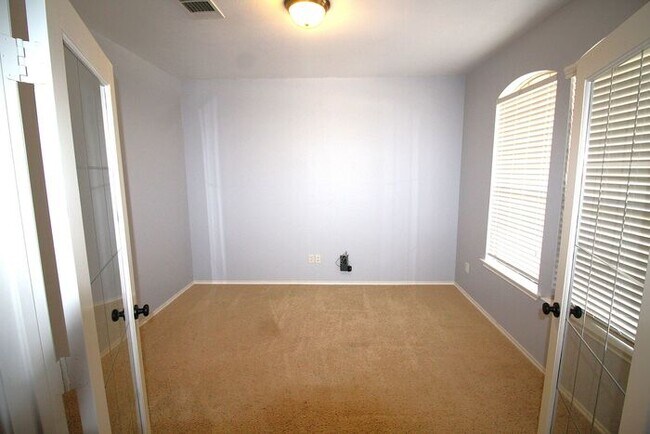 Photo - 6707 Rosita Oak Dr