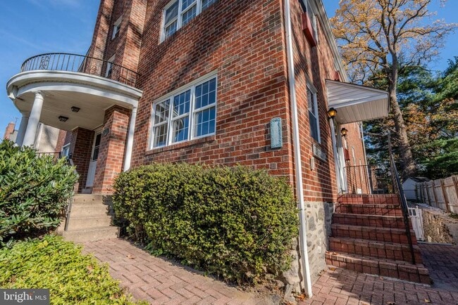 Building Photo - 1223 Drexel Ave Unit B