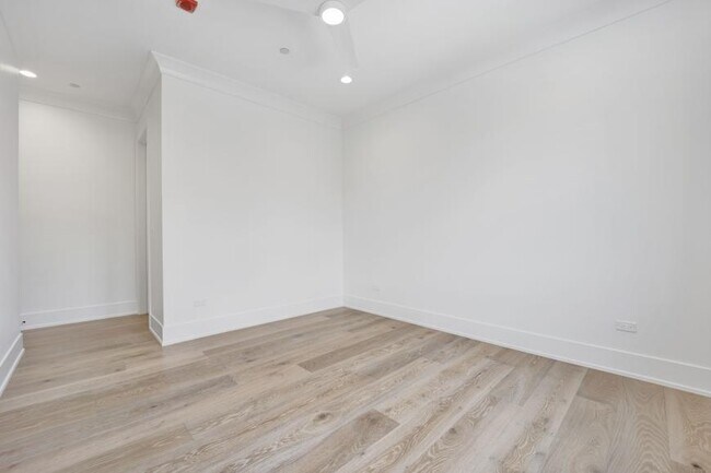 Photo - 3 bedroom in Chicago IL 60625 Unit 3W