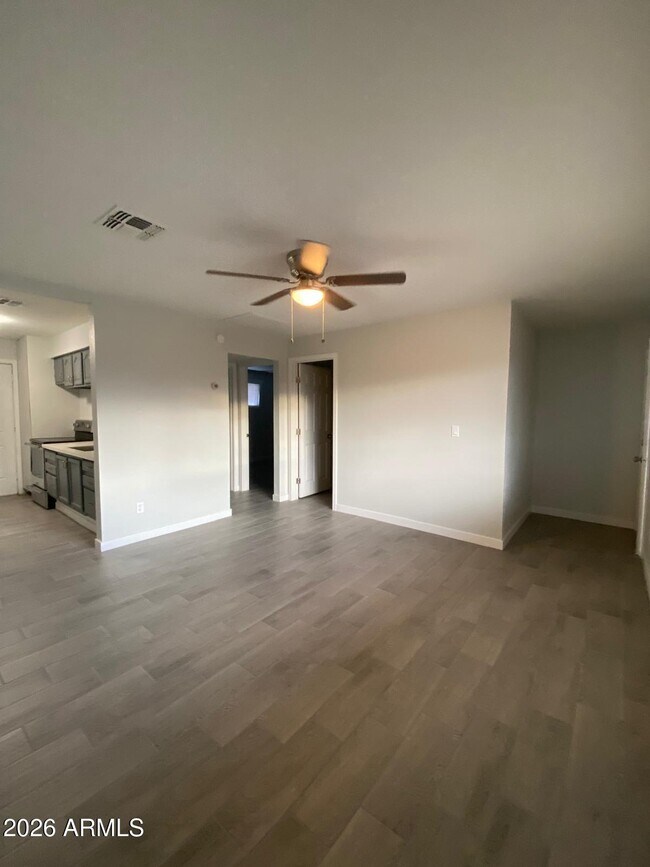 Photo - 1321 N 48th Pl Unidad 2