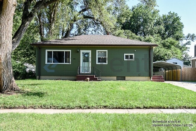 Building Photo - 907 W 29th Ave Rental