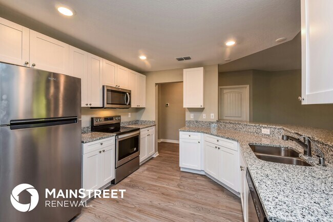 Photo - 1305 NE 34th Ln