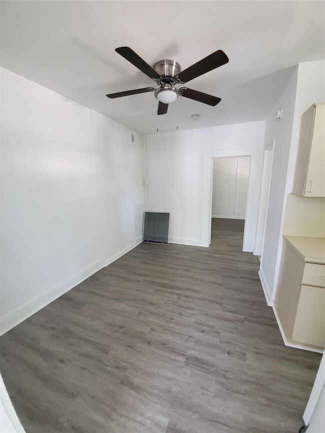 Photo - 236 NE 28th St Unit 5