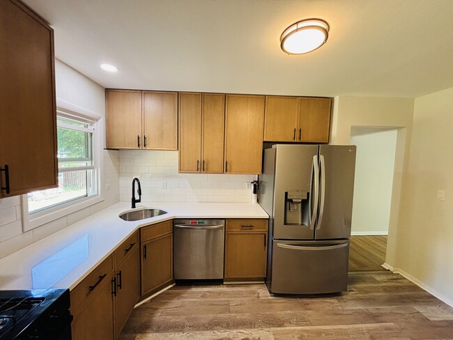 Photo - 159 Greglawn Dr