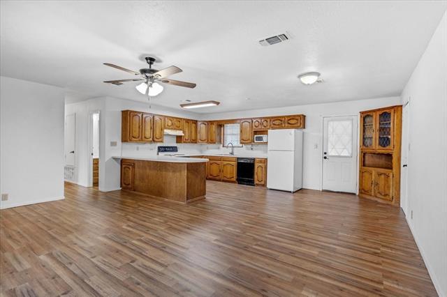 Photo - 257 Friar Tuck Dr