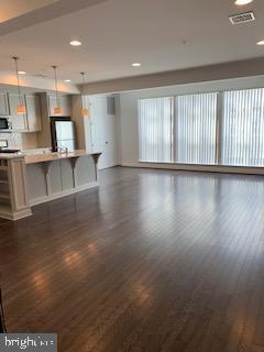 Photo - 806 Mayer Pl