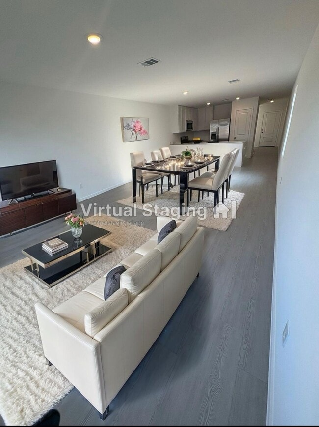 Photo - 909 Lago Laceno Ln