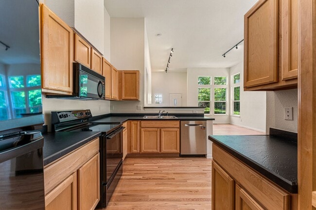 Photo - Gorgeous Townhome With 2-Car Garage and Ce...