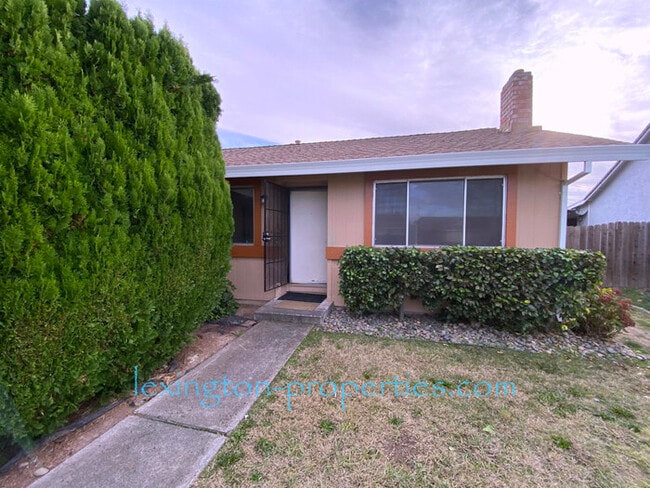 Photo - Charming 3BD, 1BA, Home with Modern Upgrades in Antelope, CA