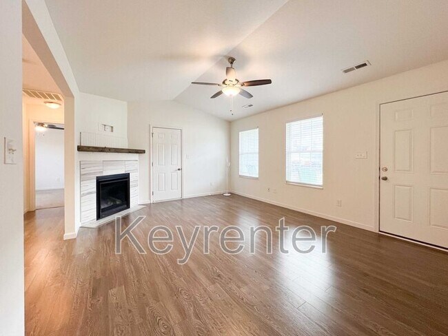 Photo - 3214 Jessie Cove Ln