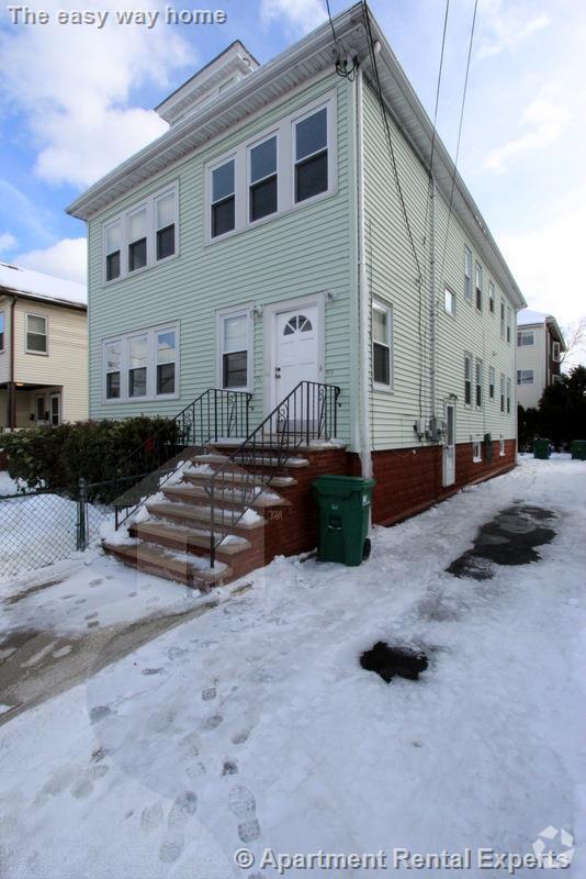 Building Photo - 23-25 Bonner Ave Unit #1 Rental