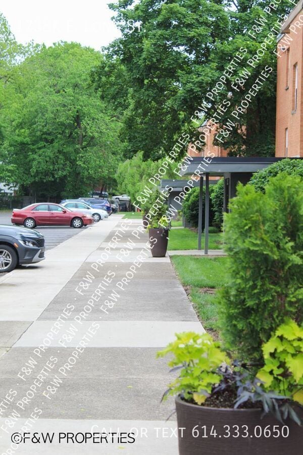 1738K E. Long St.-