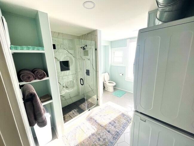 Photo - 1114 Columbia St Unit #2