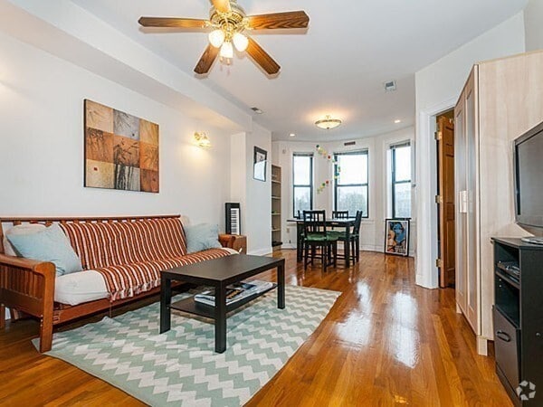 Building Photo - 43 Thorndike St Unit #2 Rental