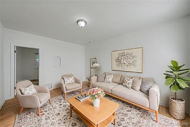 Photo - 628 Strong St Unidad 2