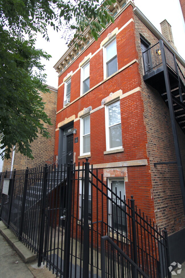 Building Photo - 1425 W Cullerton St Unit 3R Rental