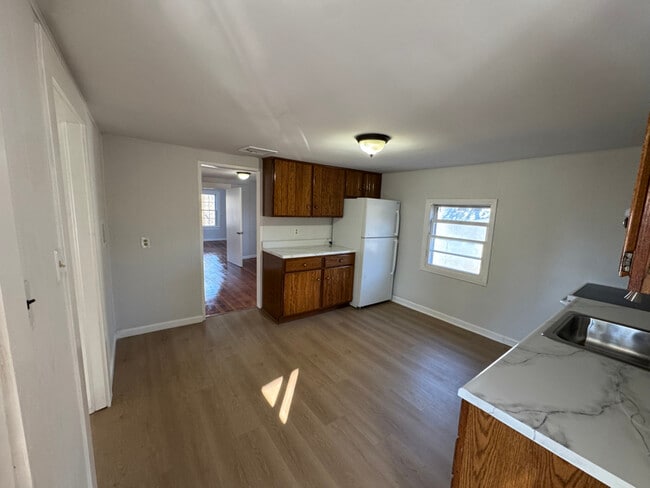 Photo - 223 N Main St Unidad 2