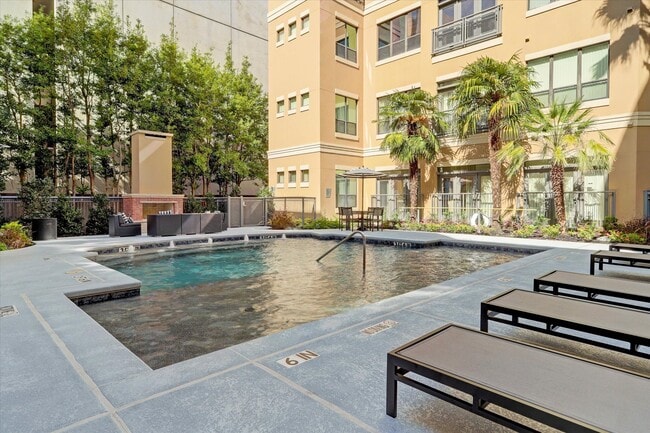 Photo - 1901 Post Oak Blvd Unit 4304