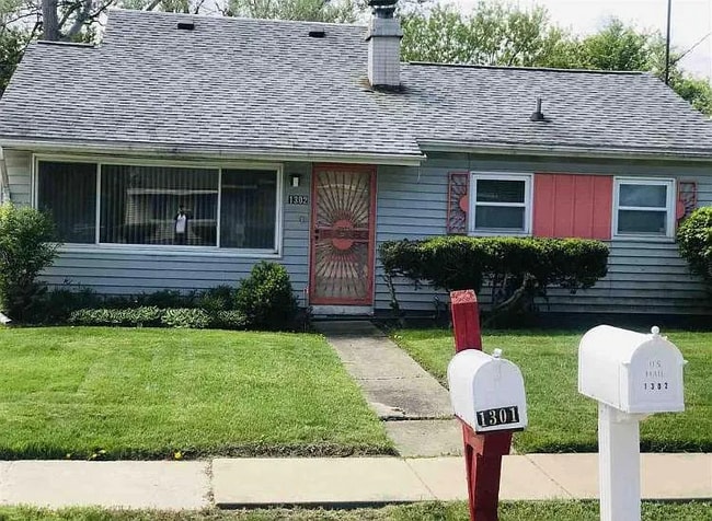 Photo - 1302 E Downey Ave