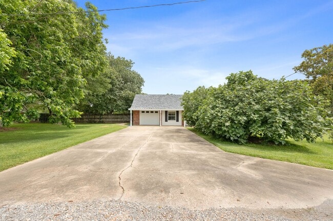 Photo - 1026 1/2 S Morgan Avenue Unit 1026 1/2 South Morgan Avenue