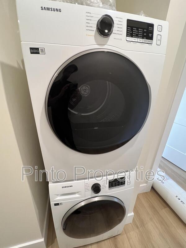 Photo - 8719-8110 110 St NW