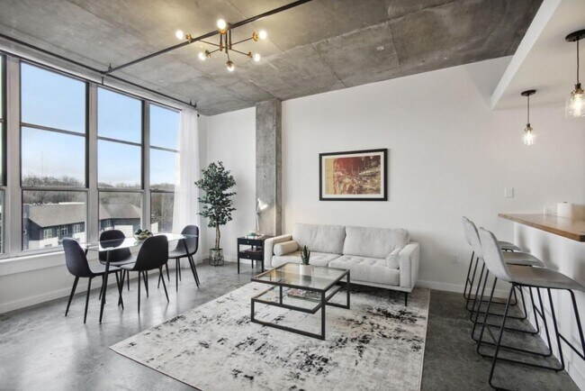 Photo - 245 North Highland Avenue Northeast Unit 404