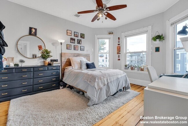 Photo - 180 Saint Alphonsus St Unidad 2