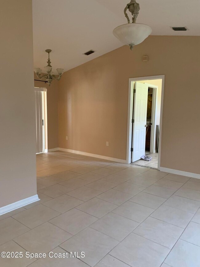 Photo - 2195 Trillo Rd SE