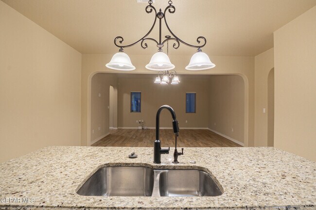 Photo - 2032 Thomas Lackland St