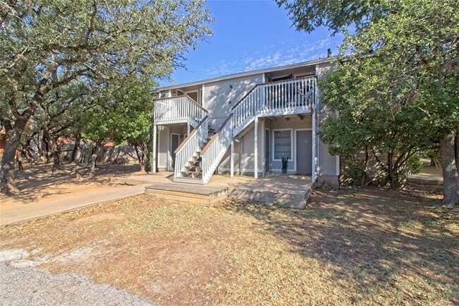 Photo - 401 Hedgewood Dr