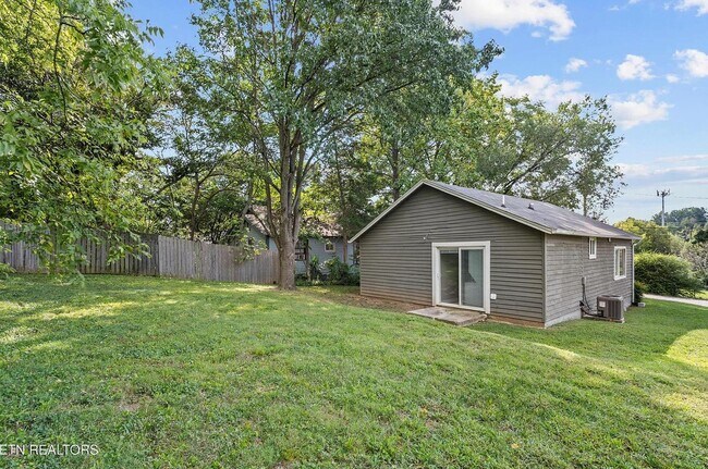 Photo - 3625 Reagan Ave NW