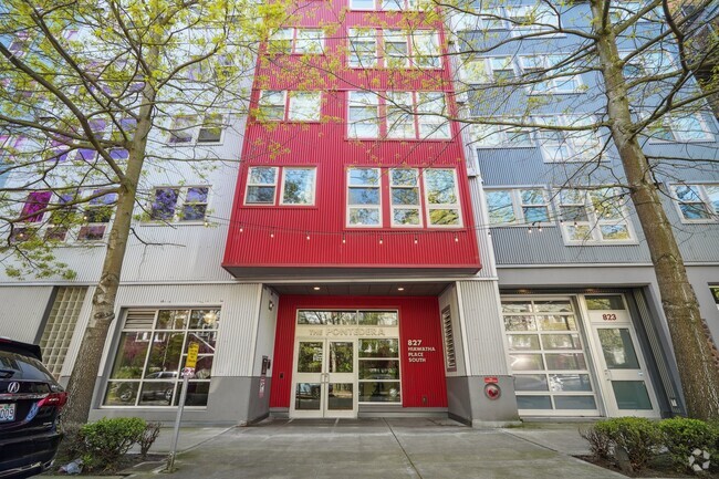 Building Photo - 827 Hiawatha Pl S Unit 309 Rental