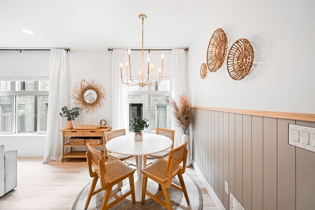 Photo - 1273 Xavier St