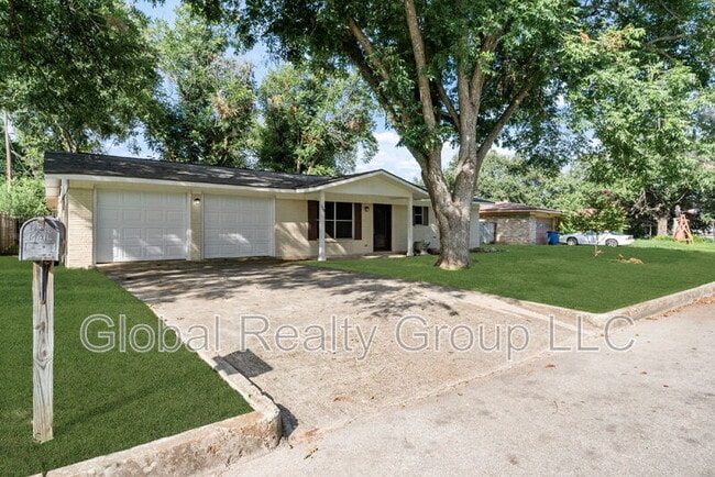 138 Bobolink Dr