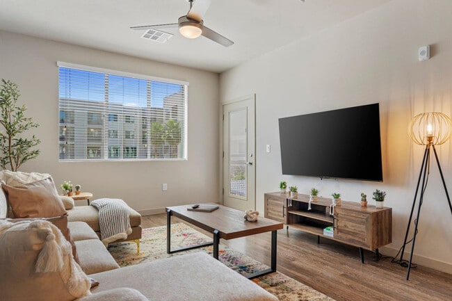 Photo - 711 W Broadway Rd Unit ID1366958P