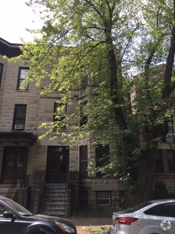 Building Photo - 3218 N Seminary Ave Rental
