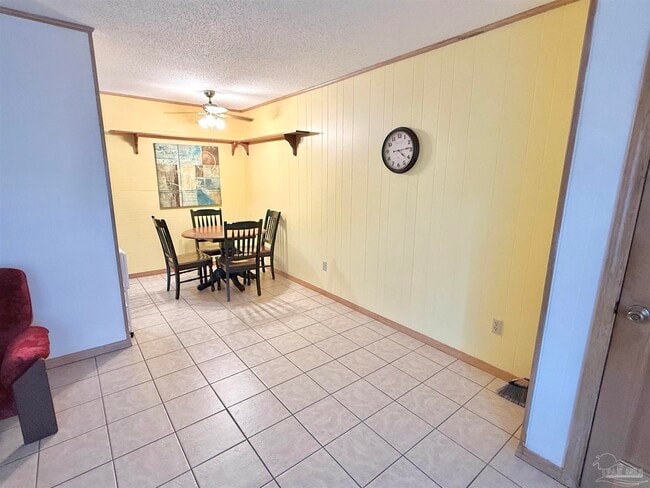 Photo - 1469 E Johnson Ave