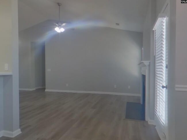 Photo - 111 Glendevon Way