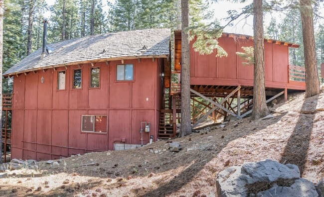 Photo - Lovely, quiet neighborhood off North Upper Truckee in S. Lake Tahoe