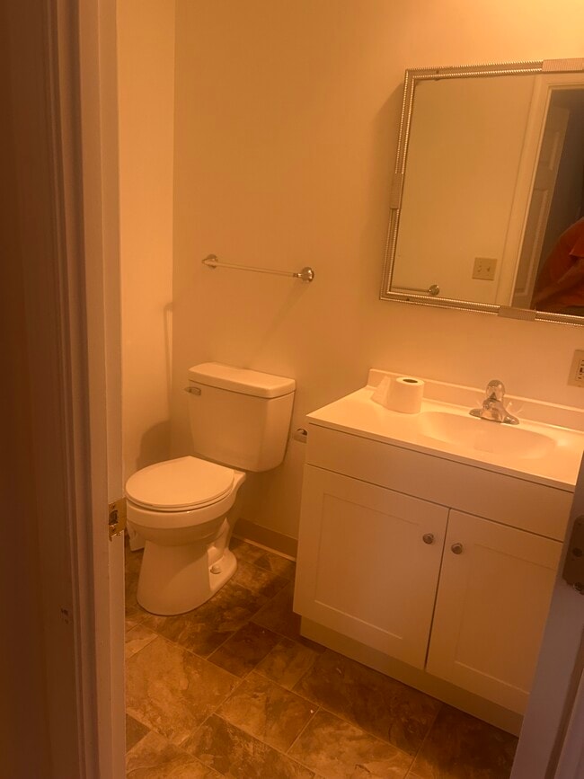 Photo - 620 Cambridge Ct