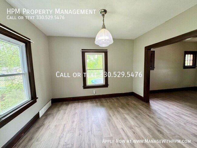 304 Chicago Pl NW