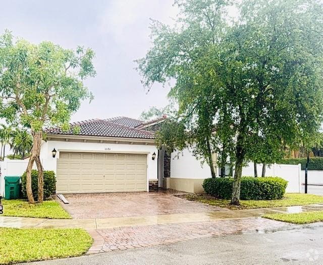 Building Photo - 16186 SW 65th Ln Rental