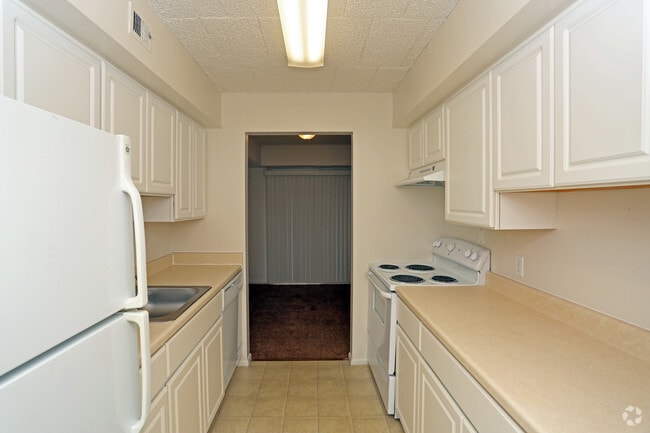 College Park Apartments